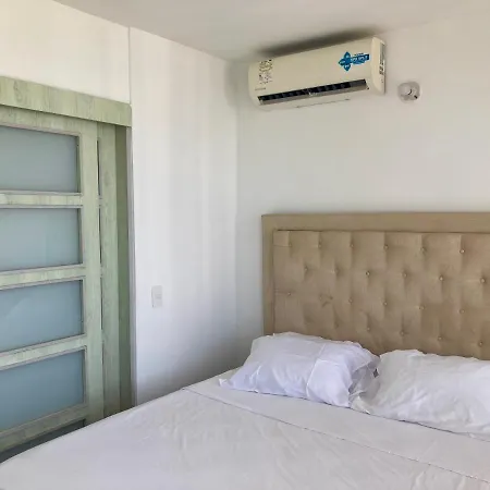 Vistas Al Mar, Playa Marbella. Apartamento *