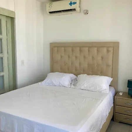Vistas Al Mar, Playa Marbella. Apartamento *